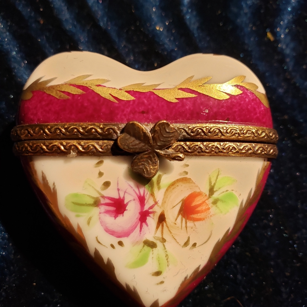 Limoges France  Heart Trinket Box